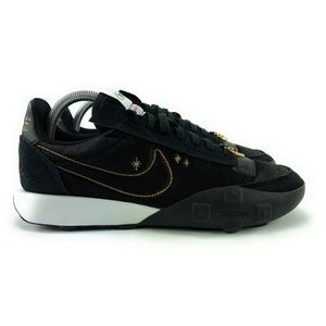Nike Women's Waffle Racer 2X Fortune Telling Shoes